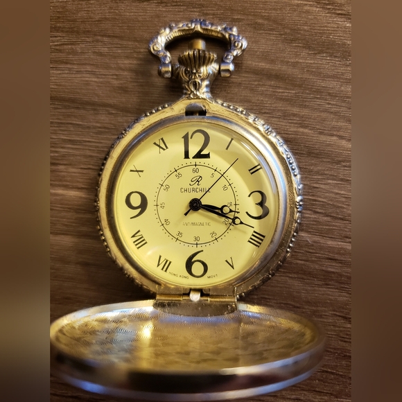 Vintage Pocket Watch - Silver Toned - Churchill - Picture 4 of 9